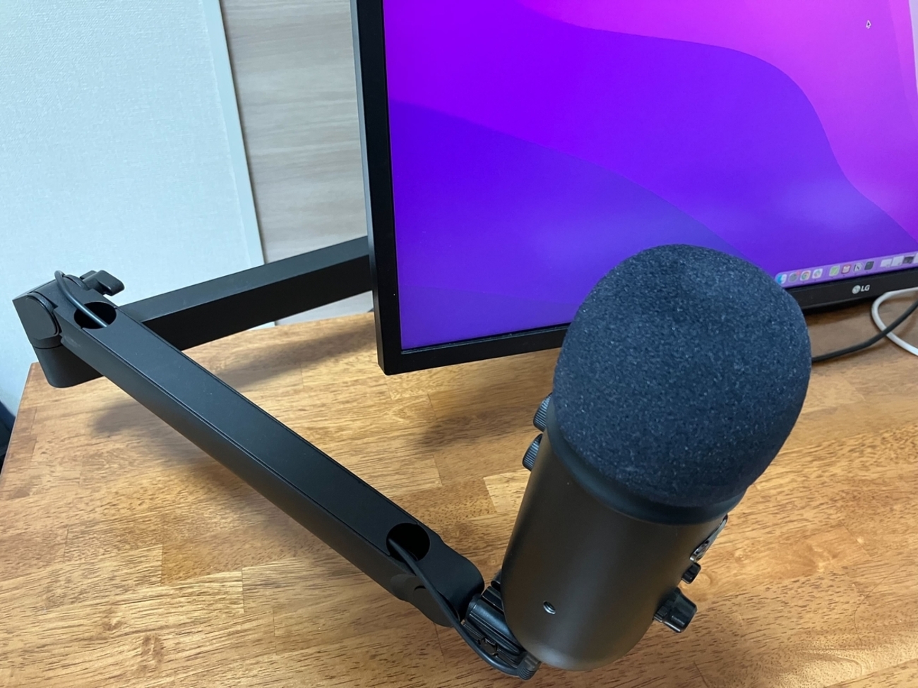 マイクアーム Elgato Wave Mic Arm LP を買った - fkm_y