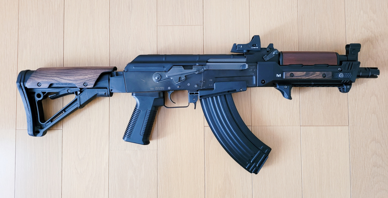 カスタム #3 外装 AKストーム ストック交換 - メモを撃ち抜きたい