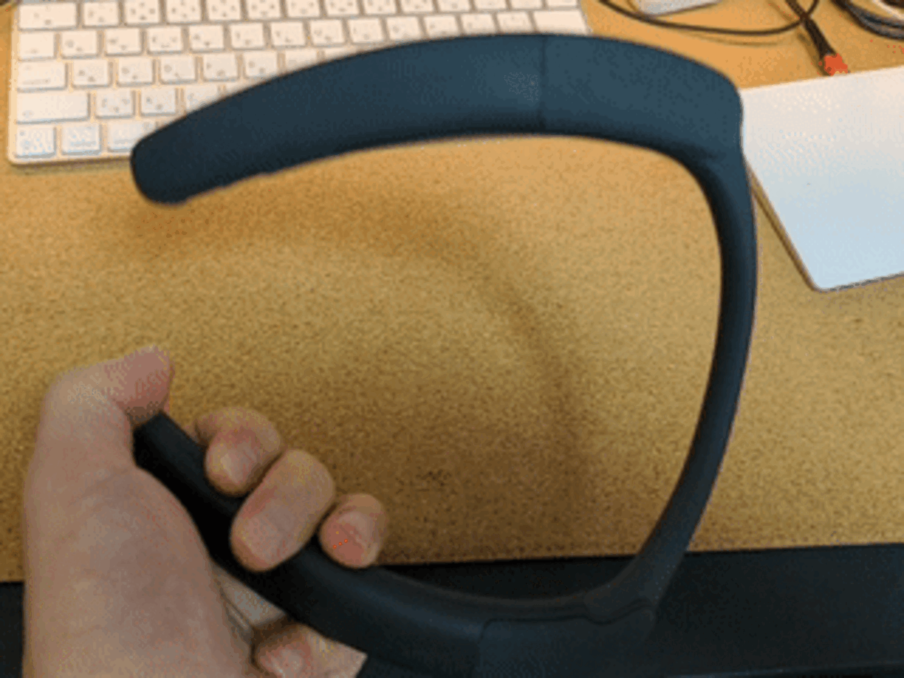 SONY SRS-NB10レビュー : マイク付ネックバンドスピーカーとマイクは