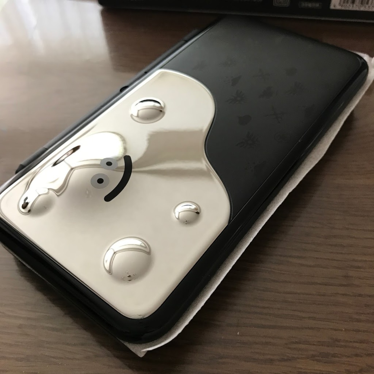 Newニンテンドー2DS LL ドラゴンクエスト はぐれメタルエディションが 
