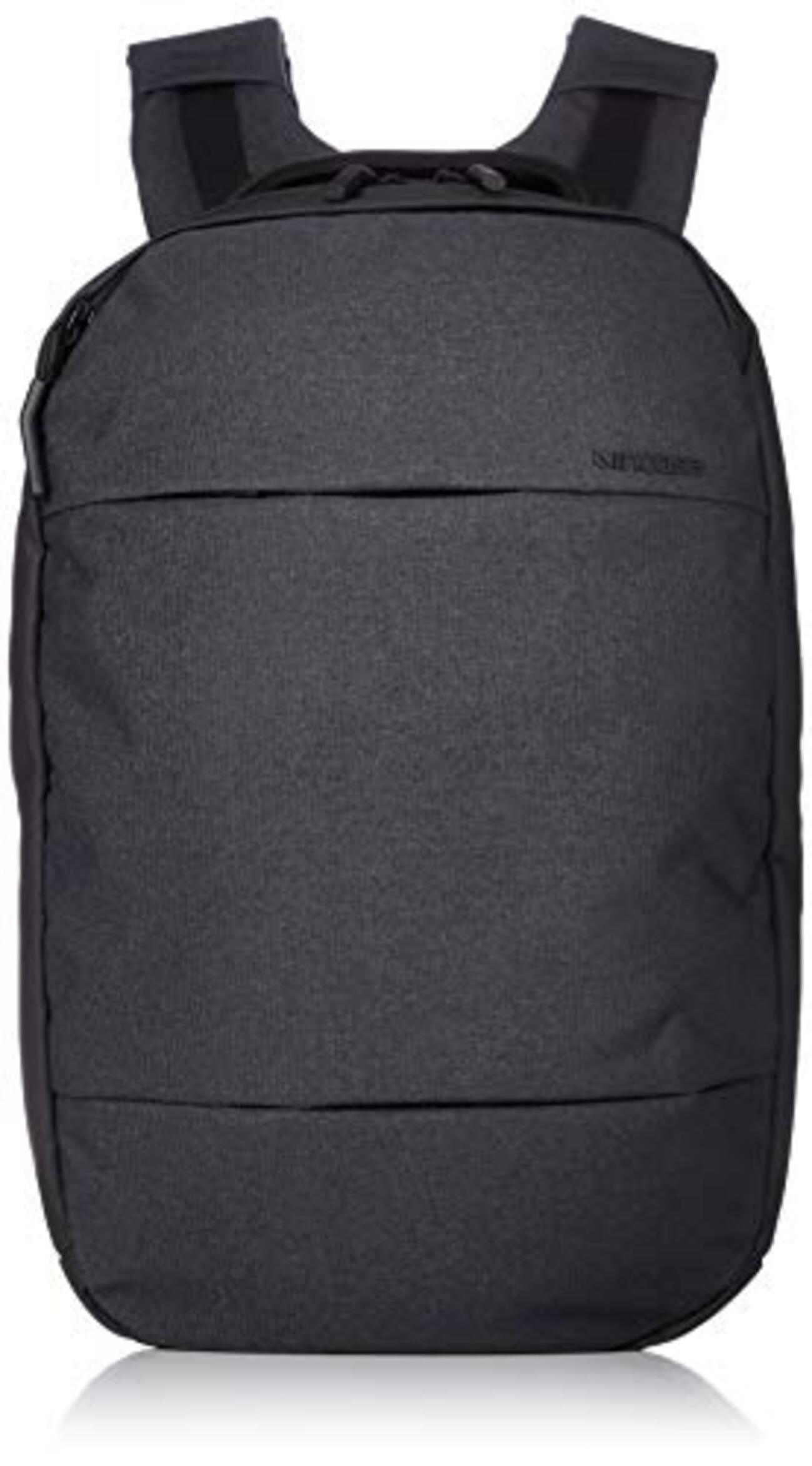 大は小を兼ねる」への疑義。Incase City Dot Backpackの合理性を探る 
