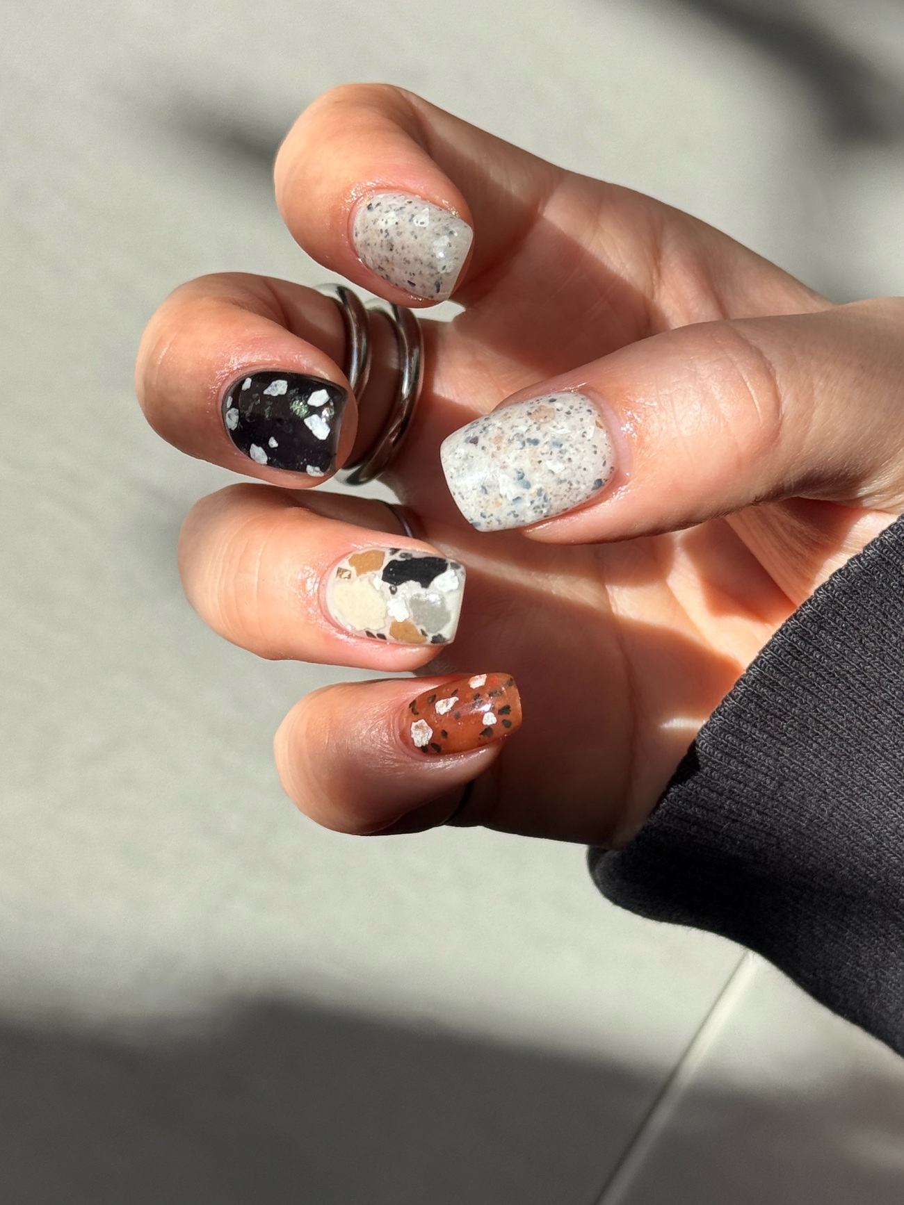 ネイルカラー 白 黒 灰系 まとめ売り ゼブラ ネイルチップ 白黒 モノトーン シマウマ 漆黒 ブラック クール