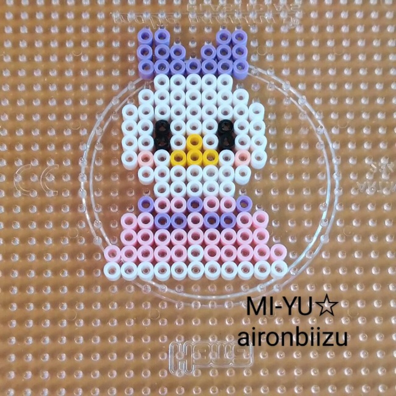 アイロンビーズ図案 ディズニー デイジー 上半身 - MI-YU☆のアイロン 