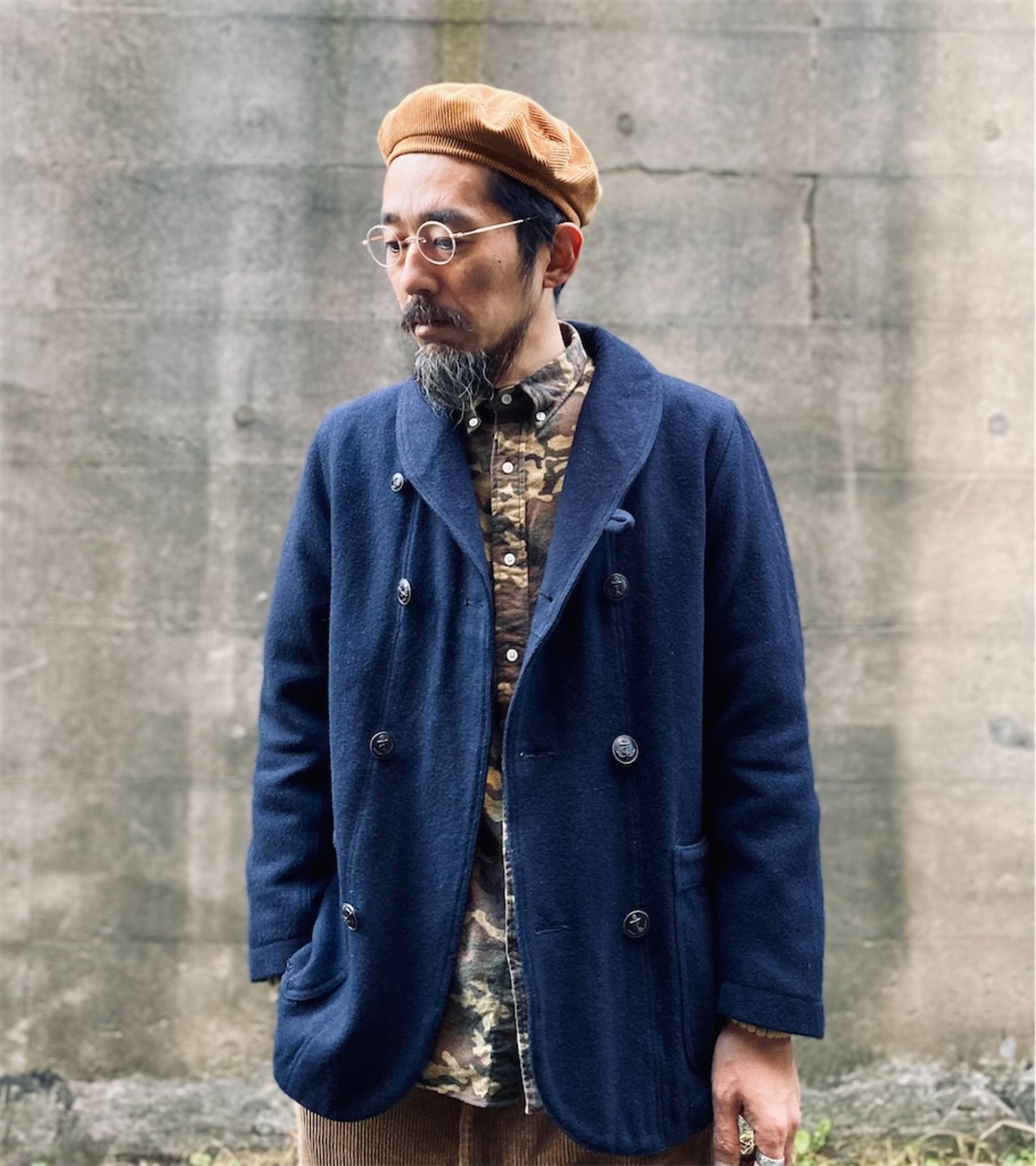 OrSlow（オアスロウ）のショールカラーのメルトンコートで、ピーコート 
