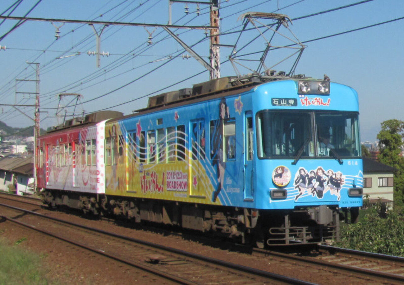 京阪の本気、けいおん！ラッピング電車 〜駅員手描きイラストPOP