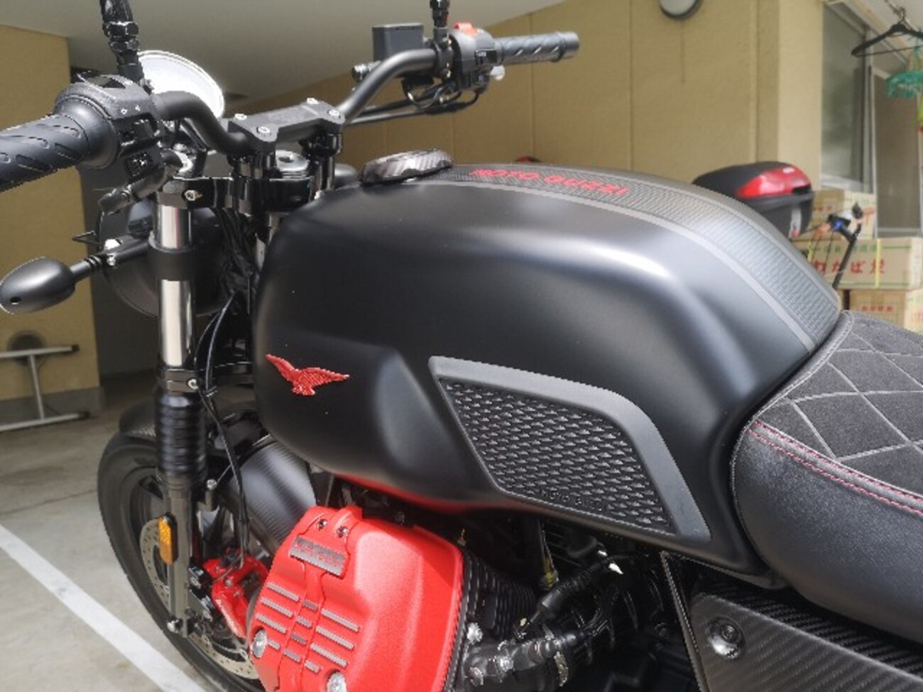 ハンドルまわりシリーズ①セパハン - Moto Guzzi V7Ⅲ carbonと行く