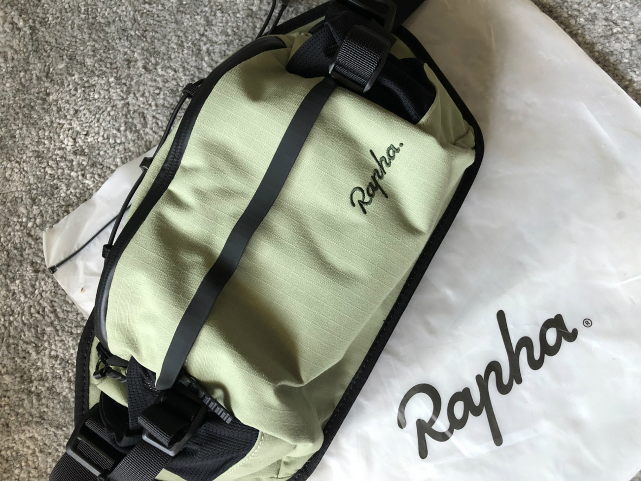 Rapha トレイル・ヒップ・パック、、を購入してみる - くるっと 