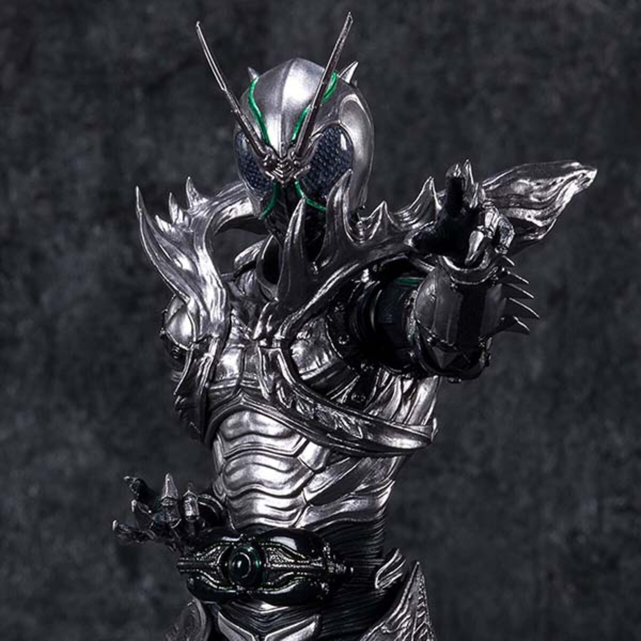 仮面ライダーBLACK SUN】S.H.フィギュアーツ『仮面ライダーSHADOWMOON 