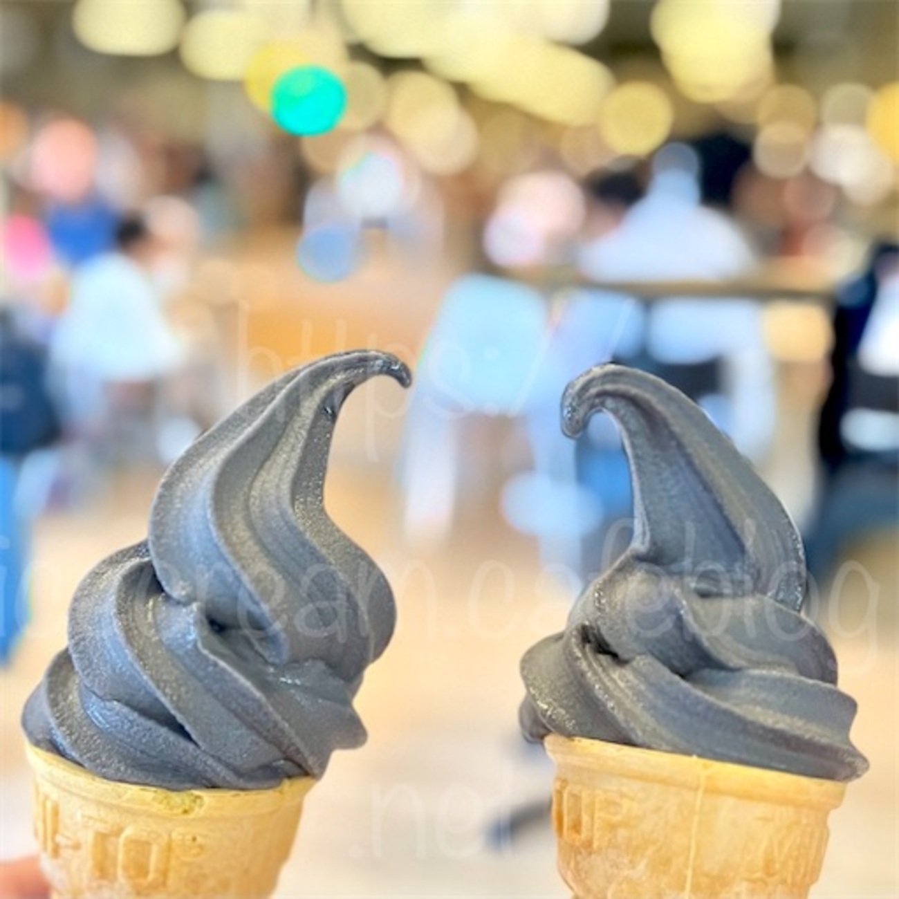 IKEA(イケア)真っ黒いソフトクリーム！ハロウィンフェア2023