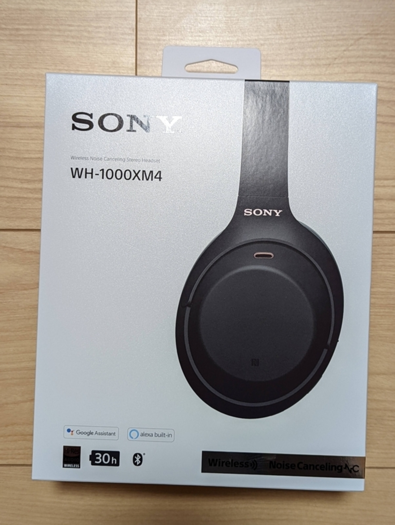 ソニーのワイヤレスヘッドホン、WH-1000XM4を購入。価格は高価だが 