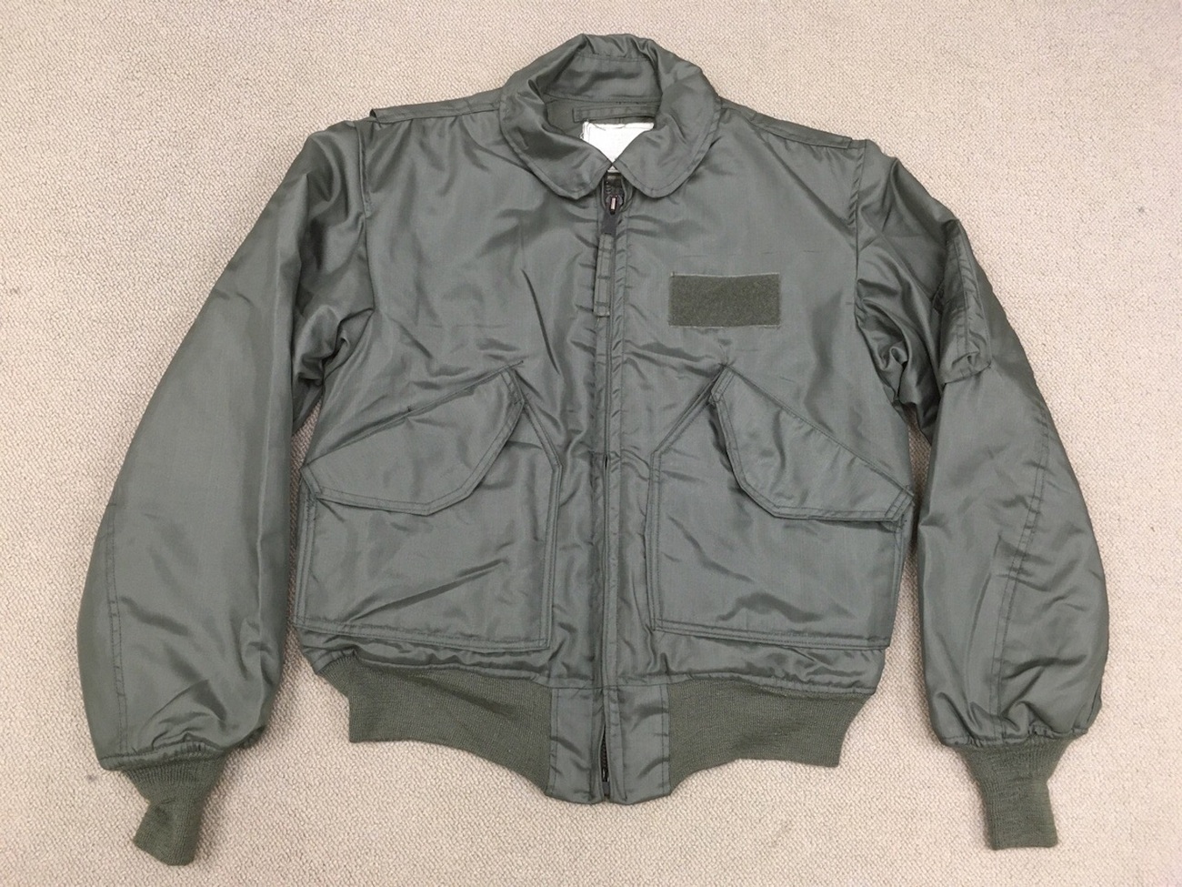シリーズ2番目のモデルです！【アメリカの軍服】フライトジャケット 