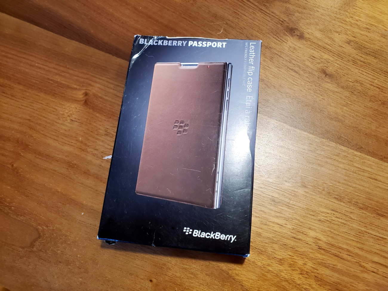 基本スマホは裸使用派ですが、純正手帳型カバーに一目惚れ - デジタル 