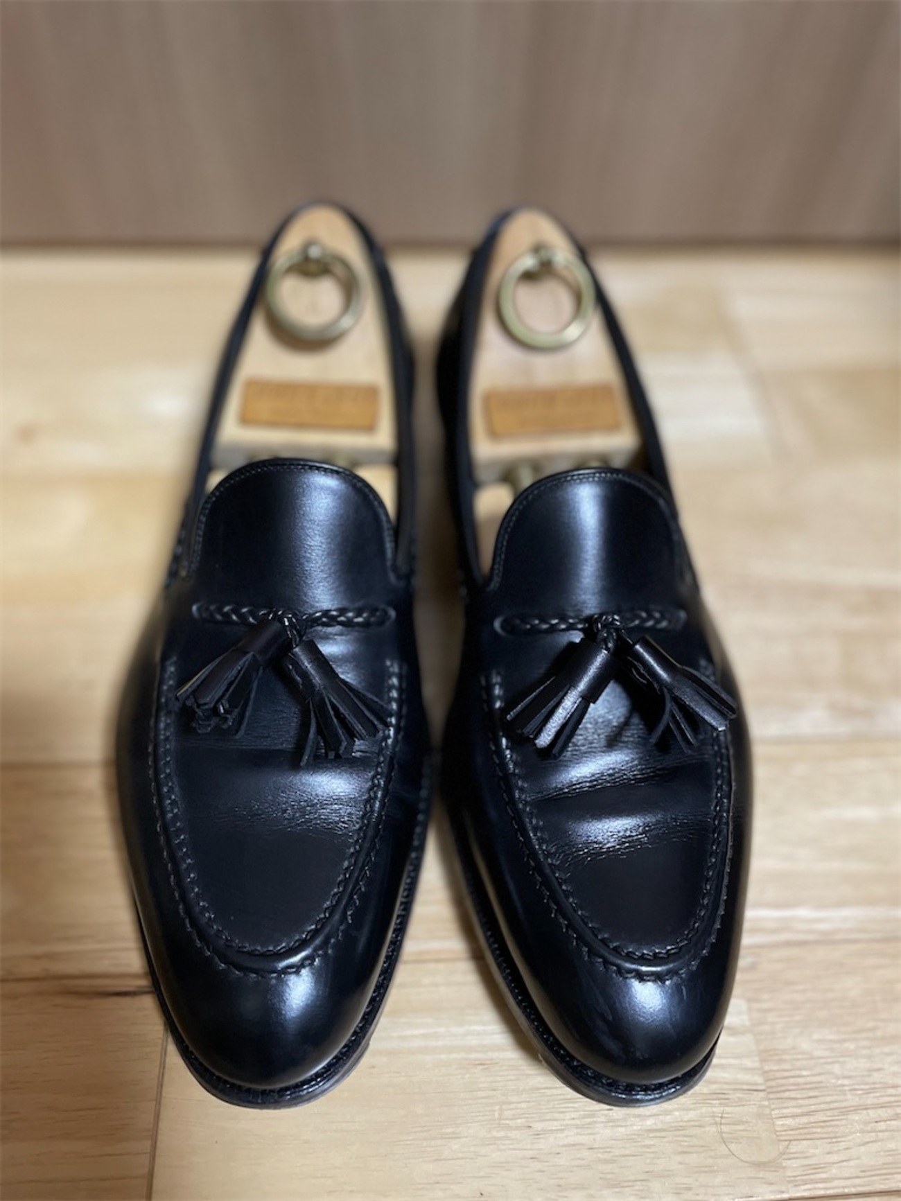 久しぶりの革靴。三陽山長の鹿三郎ブラックを買いました。タッセル 