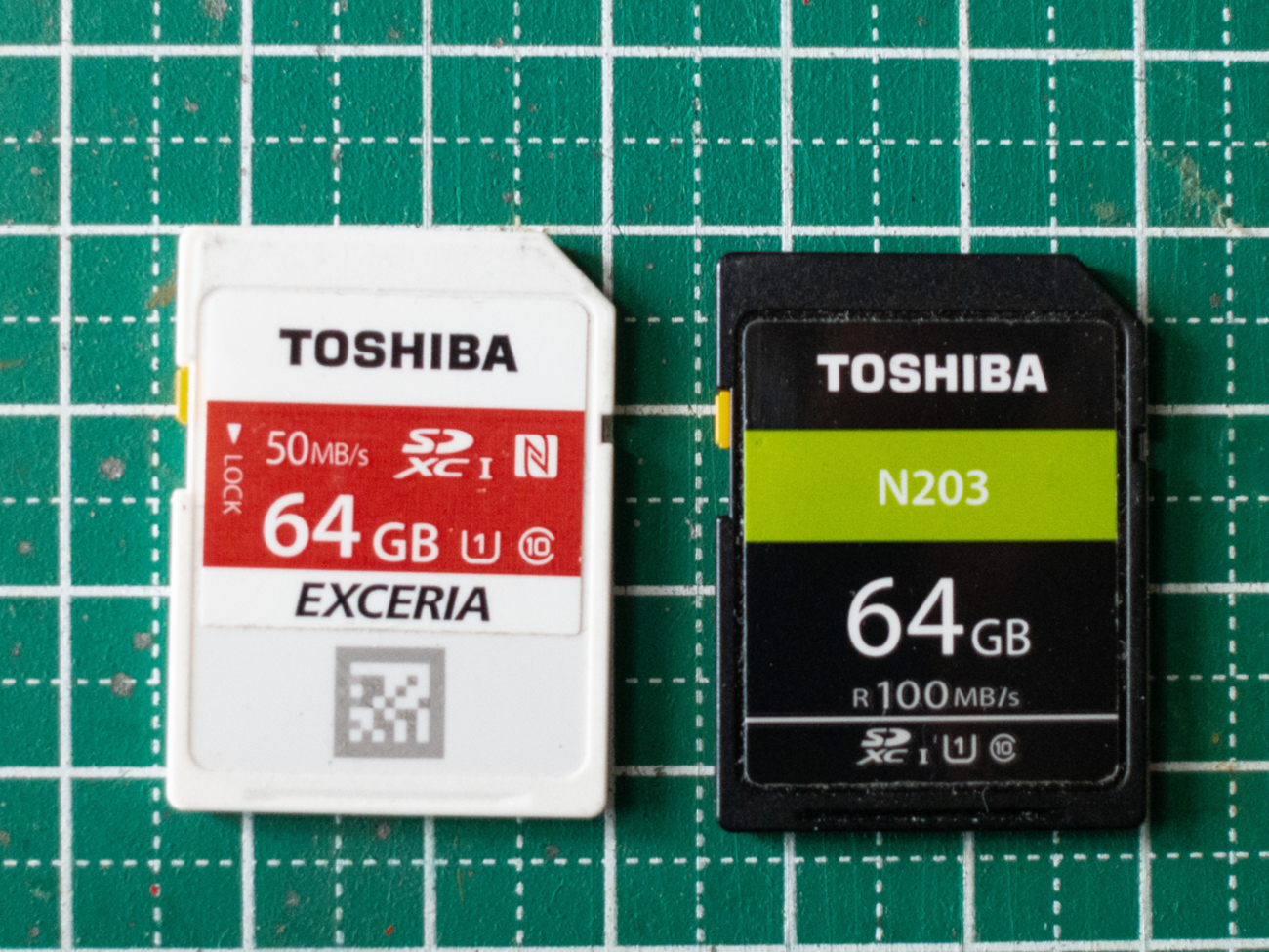 東芝 TOSHIBA FlashAir SDカード 32GB W-04 送料込み TOSHIBA FlashAir 