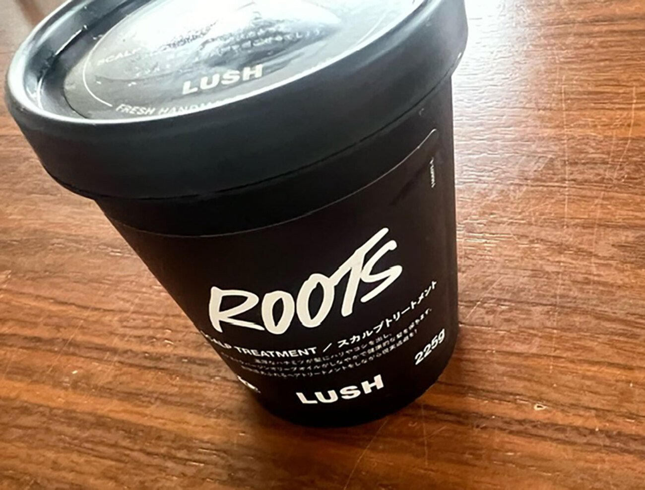 LUSH 現実頭皮は頭皮のベタつき・ニオイが気になる人におすすめ。愛用 