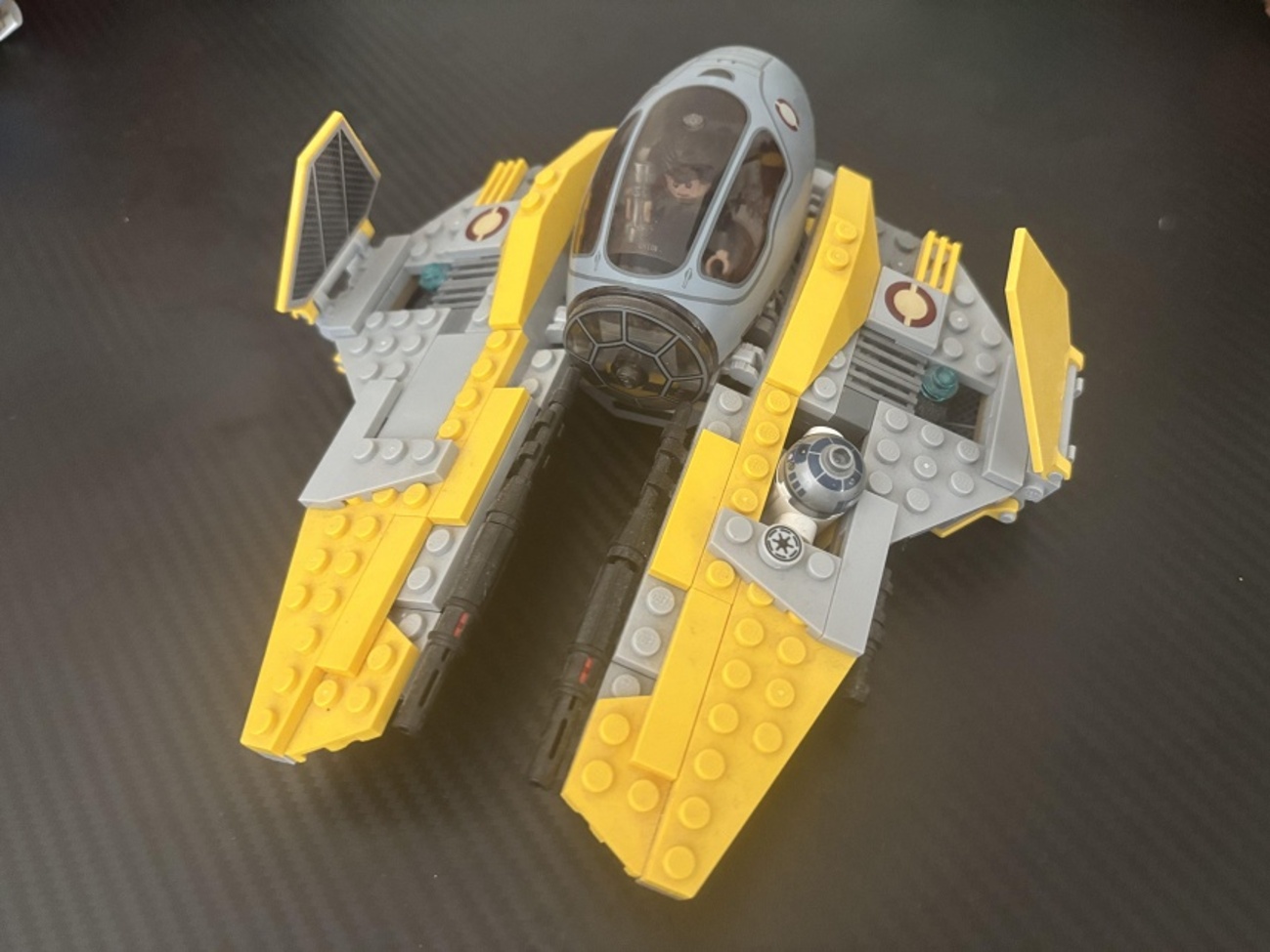 レビュー】LEGO Star Wars 9494アナキンのジェダイ・インターセプター 