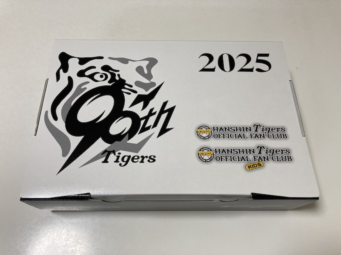 ファンクラブ継続入会特典(2025) 】阪神タイガースファンクラブから 