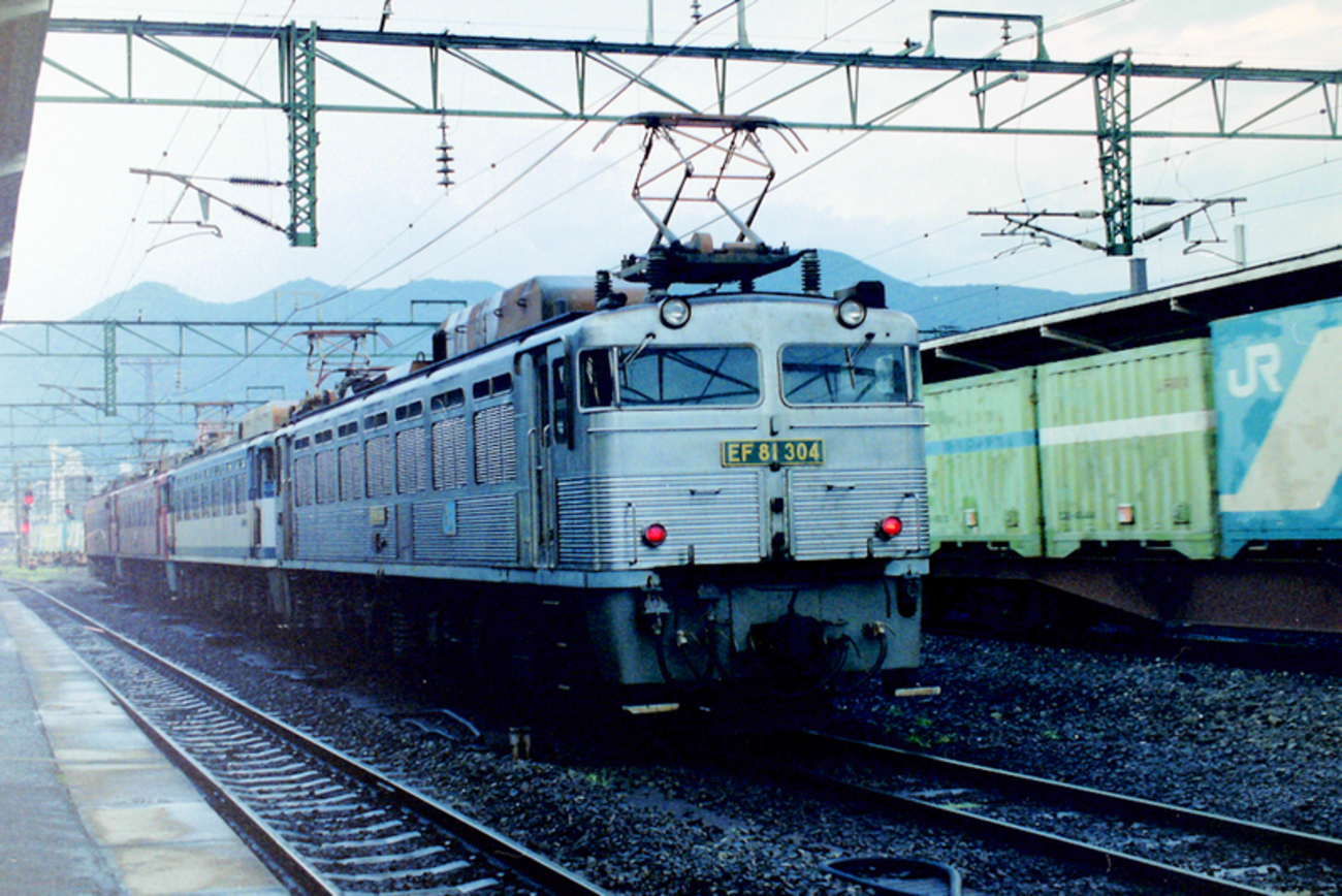 Column：「銀釜」よ永遠に EF81 303の引退に寄せて〔前編〕 - 旅メモ
