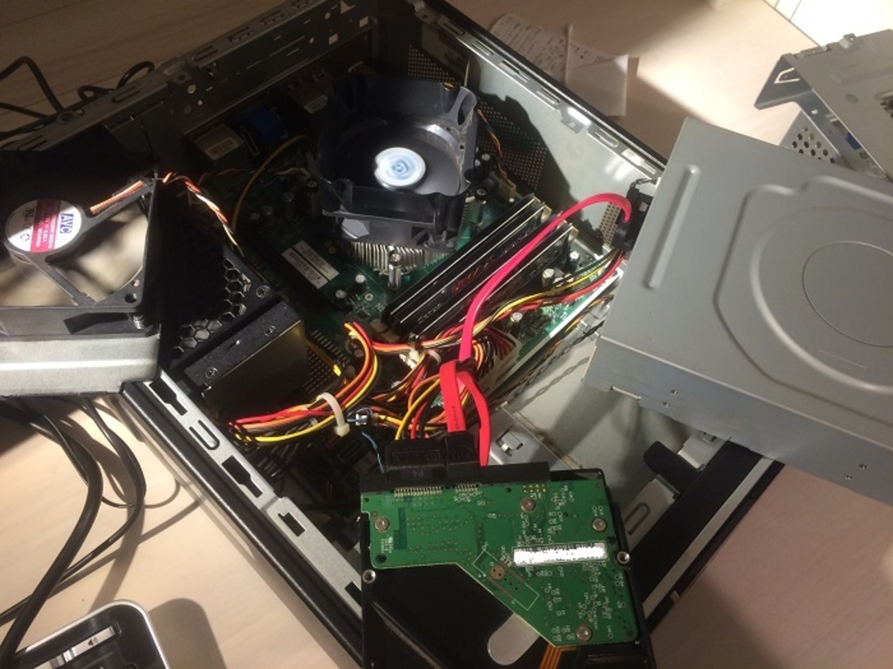 デスクトップPCが壊れた！ HDDだけじゃない、原因は・・・BIOSの電池切れだ！ - Try Something New