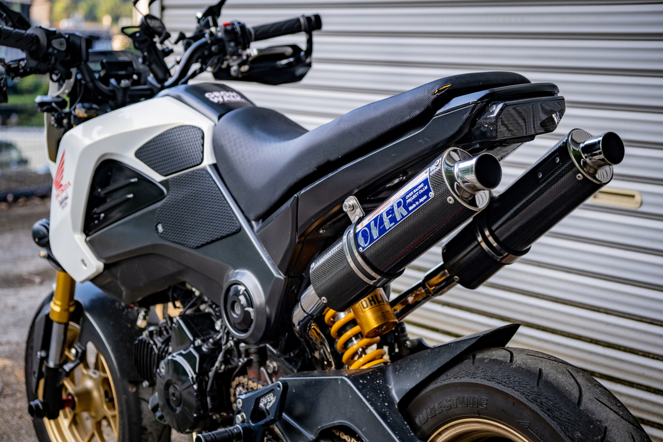グロム マフラー 】 OVER racing ツインカーボンマフラー 取り付け