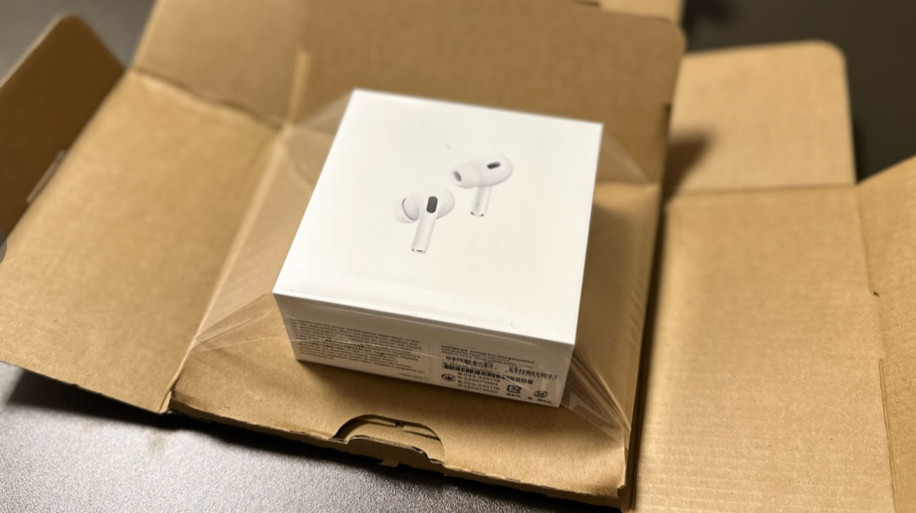 【動作確認済】 AirPods Pro 第一世代　アルコール消毒済み　使用回数少 71eGsUPZm2L._UF350,350_QL50_.jpg