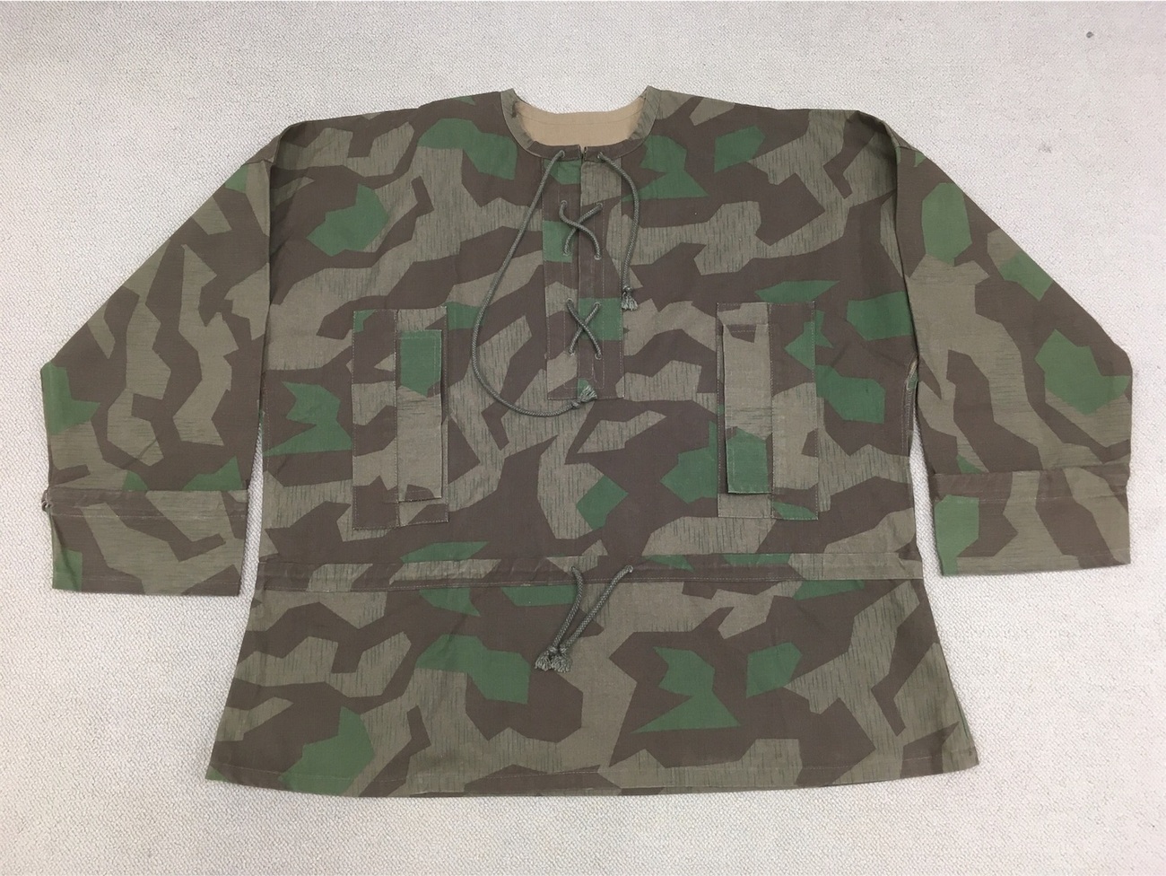 ドイツの老舗ショップ製です！【ドイツの軍服】国防軍迷彩スモック 