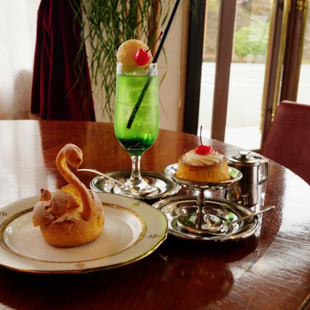 喫茶 ハクワ】重厚な雰囲気、昭和レトロが味わえる喫茶店が3月オープン(東広島市西条下見) - 百鬼丸もどきのほぼ広島グルメ