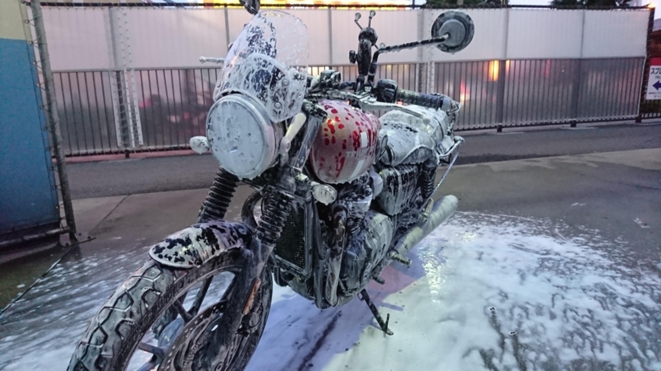 カーウォッシュ大井でバイクを洗車してきた - バイクと温泉