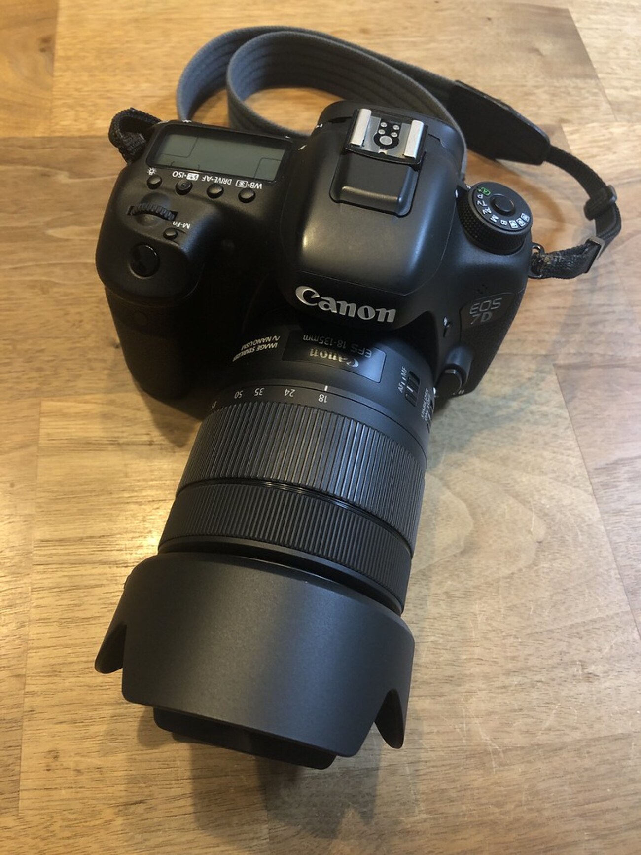 ☆Canon(キャノン)◇ZOOM LENS EF-S 18-135mm 1:3.5-5.6 IS◇良品（EF 