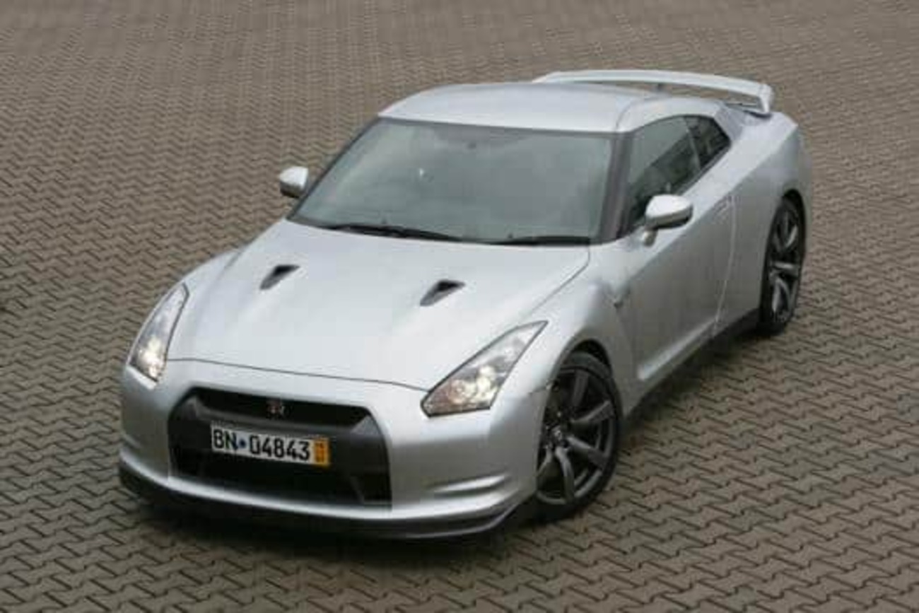 gtr GT-R最高速310km/hは本当か?ウソっぽいけどホントの話！!?【日産GT-R アウトバーン試乗記】 - 新車情報の車ニュースを配信中 -  中古車のガリバー