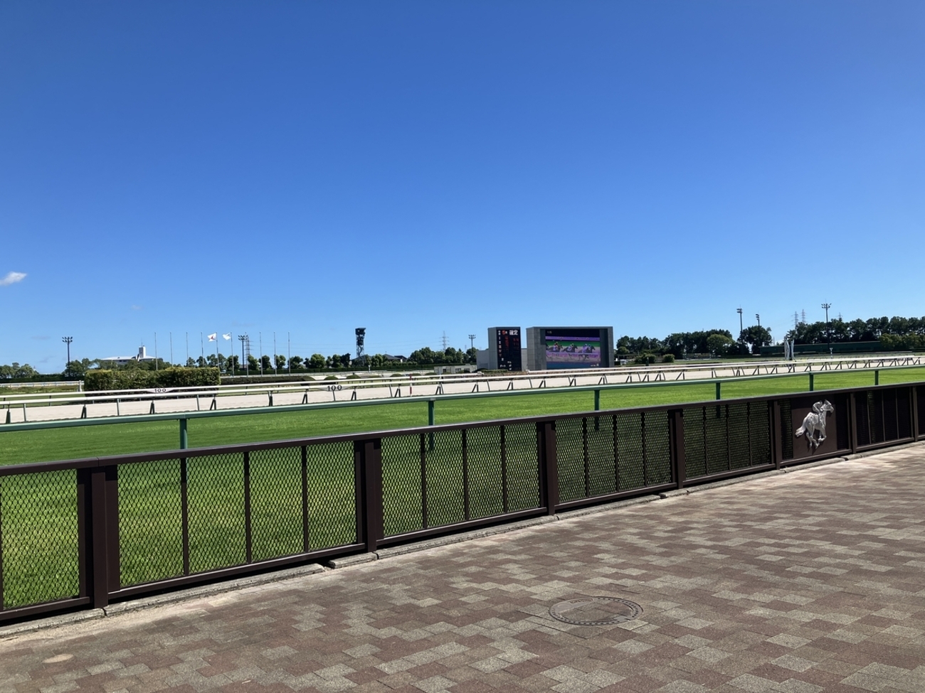 クソ暑いけど中京競馬場に行ってきた - ネトゲ3.0|BCGゲーム日記