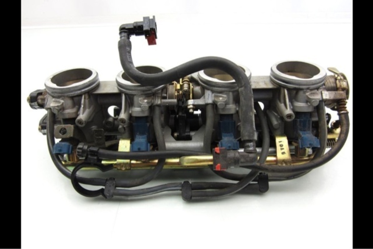 キャブレター GPZ1100F KZT10BEスロットルボディインジェクション 