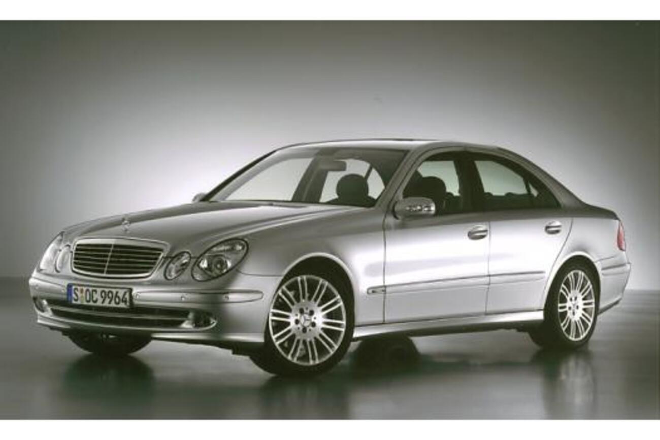 ☆値引き不可☆4本SET☆W211 Eクラス☆特別限定車 AMG