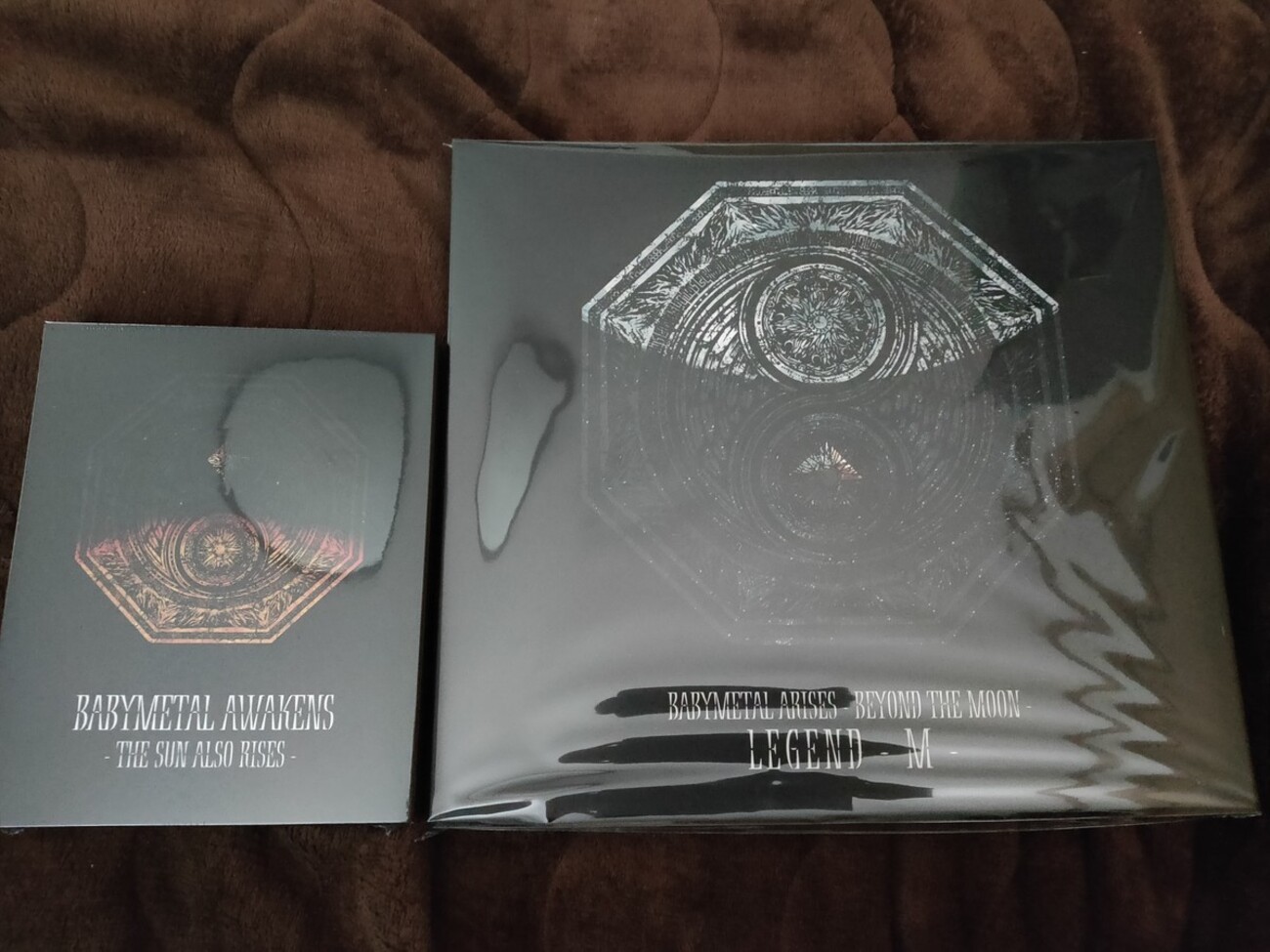 BABYMETAL AWAKENS - THE SUN ALSO RISES - 』と『BABYMETAL ARISES
