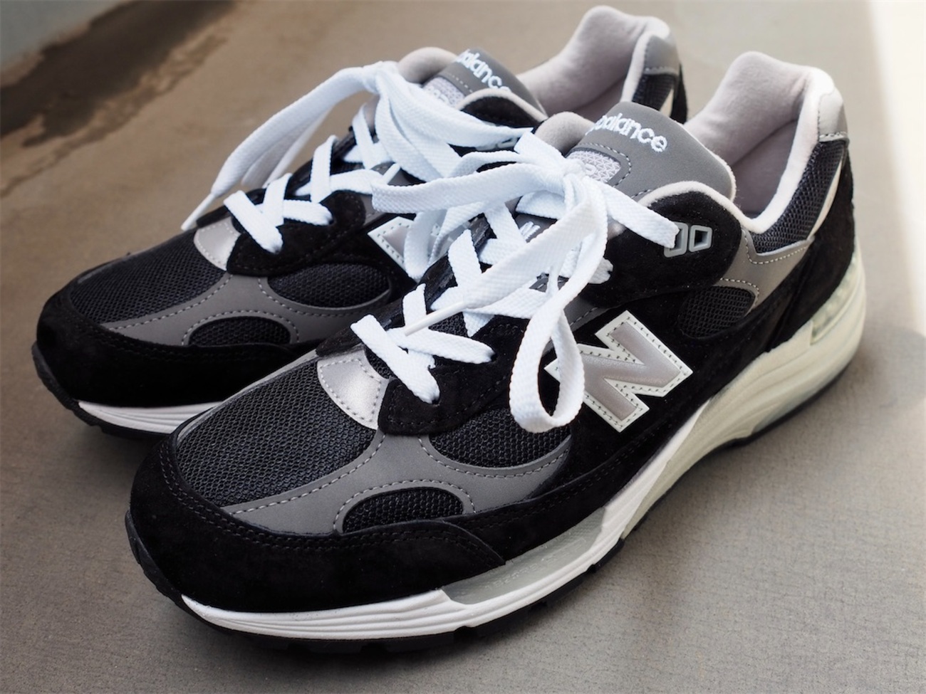 New Balance U992BKを購入。 - 365日をJ棟で