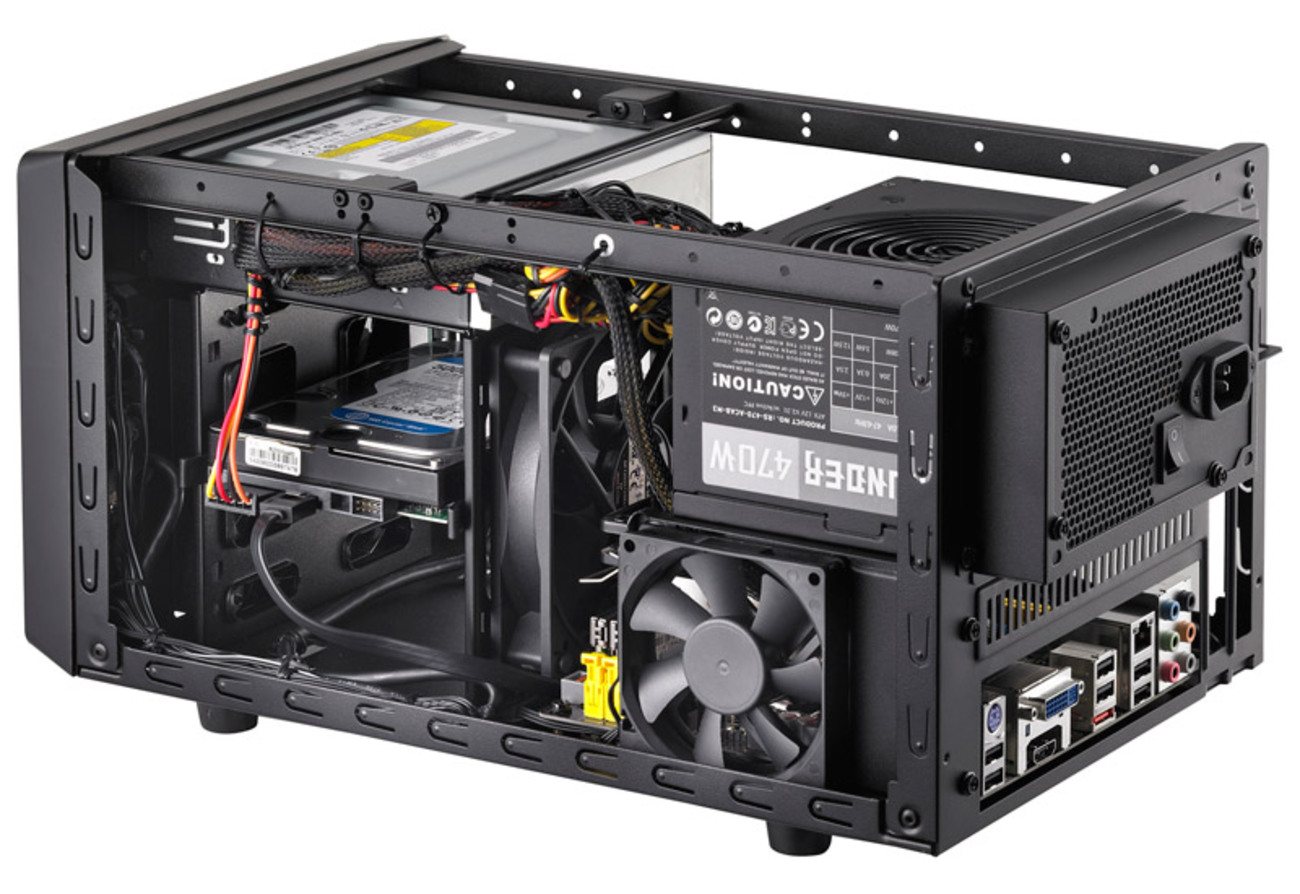 コンパクト、高性能な自作パソコン PC組立代行 白で統一したコンパクトPC ドスパラ大阪・なんば店