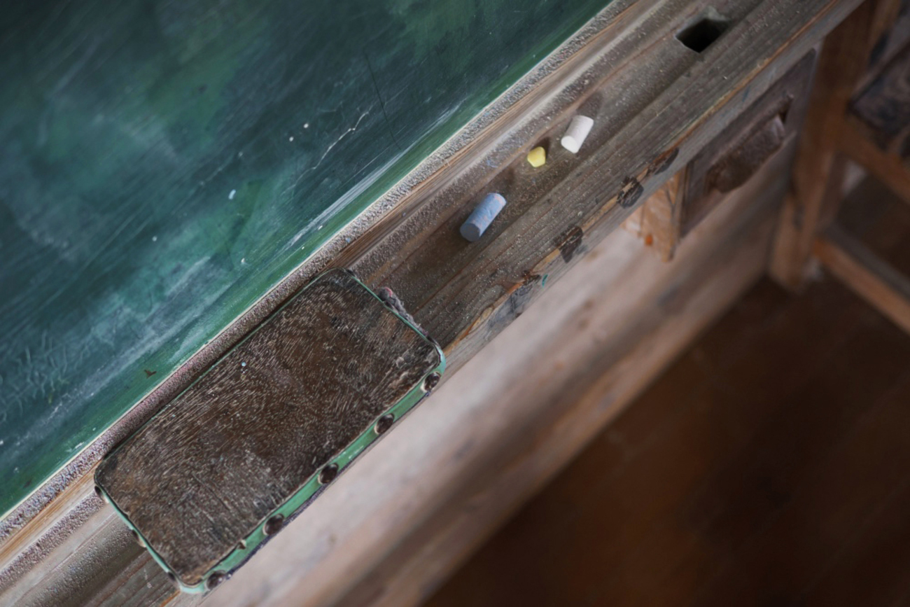 誰もいない木造校舎で Ⅰ - NIIGATAさんぽびと