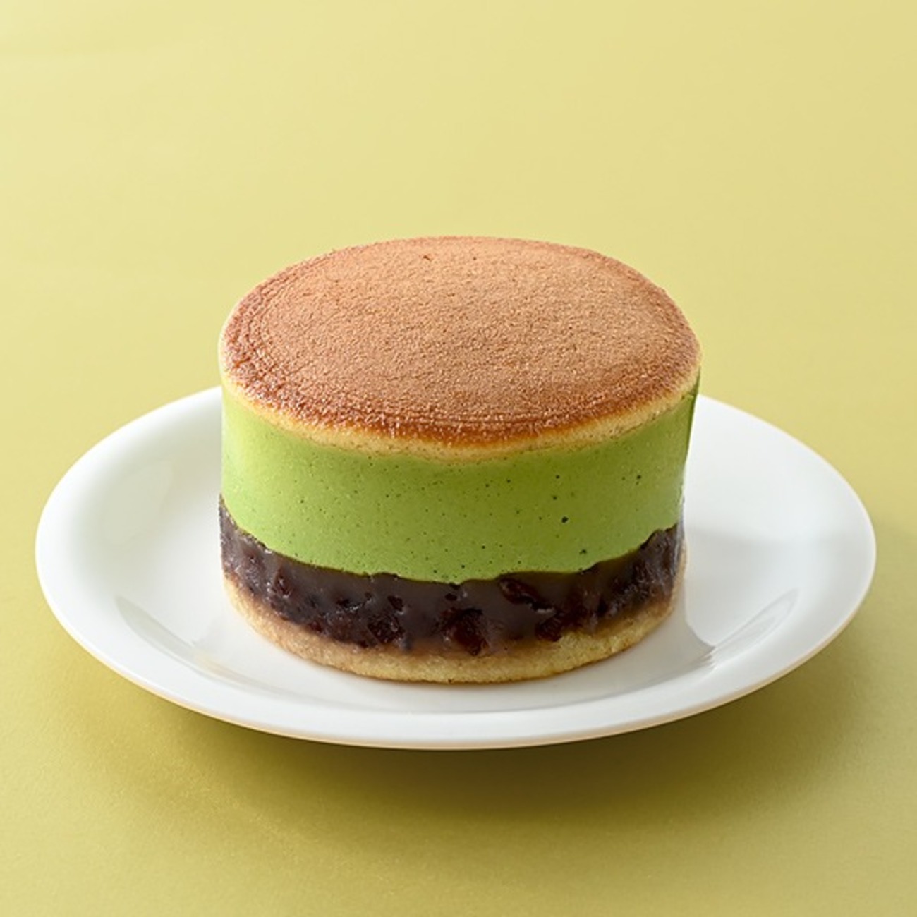 宇治抹茶ミルクミックス ハンバーガー ファミリーマートから「極厚 どら焼きバーガー 宇治抹茶ムース