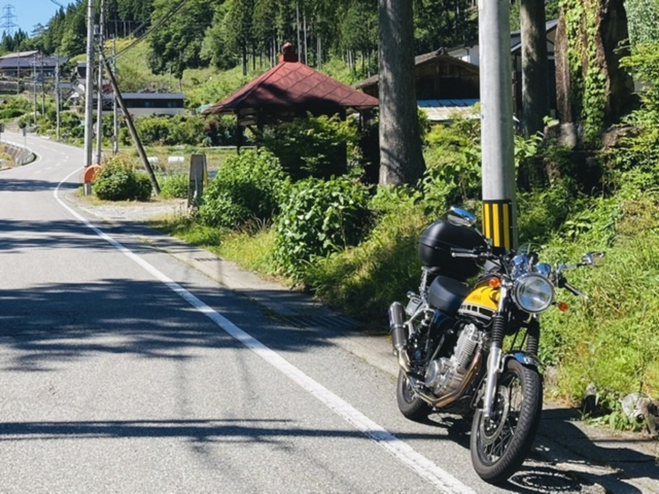 ヤマハSR400 カフェ　75000km キック1発 SR400の嗜み方】キックスタートとエンジンの鼓動 - Bullpower.com