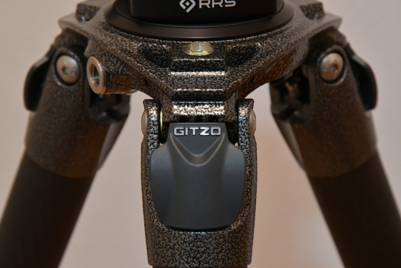 三脚 & 雲台システムを一新！！～ いつかはGITZO… (-。-)y-゜゜゜ 