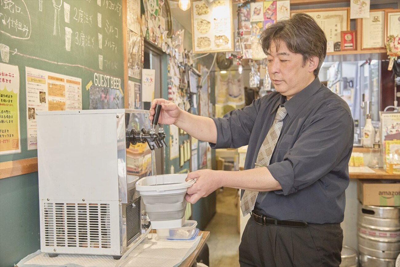 「最高の一杯」はどうつくる? 東京・中野のビアバー「麦酒大学」で、ビールサーバー洗浄術を学ぶ - おなじみ丨近くの店から、なじみの店へ。