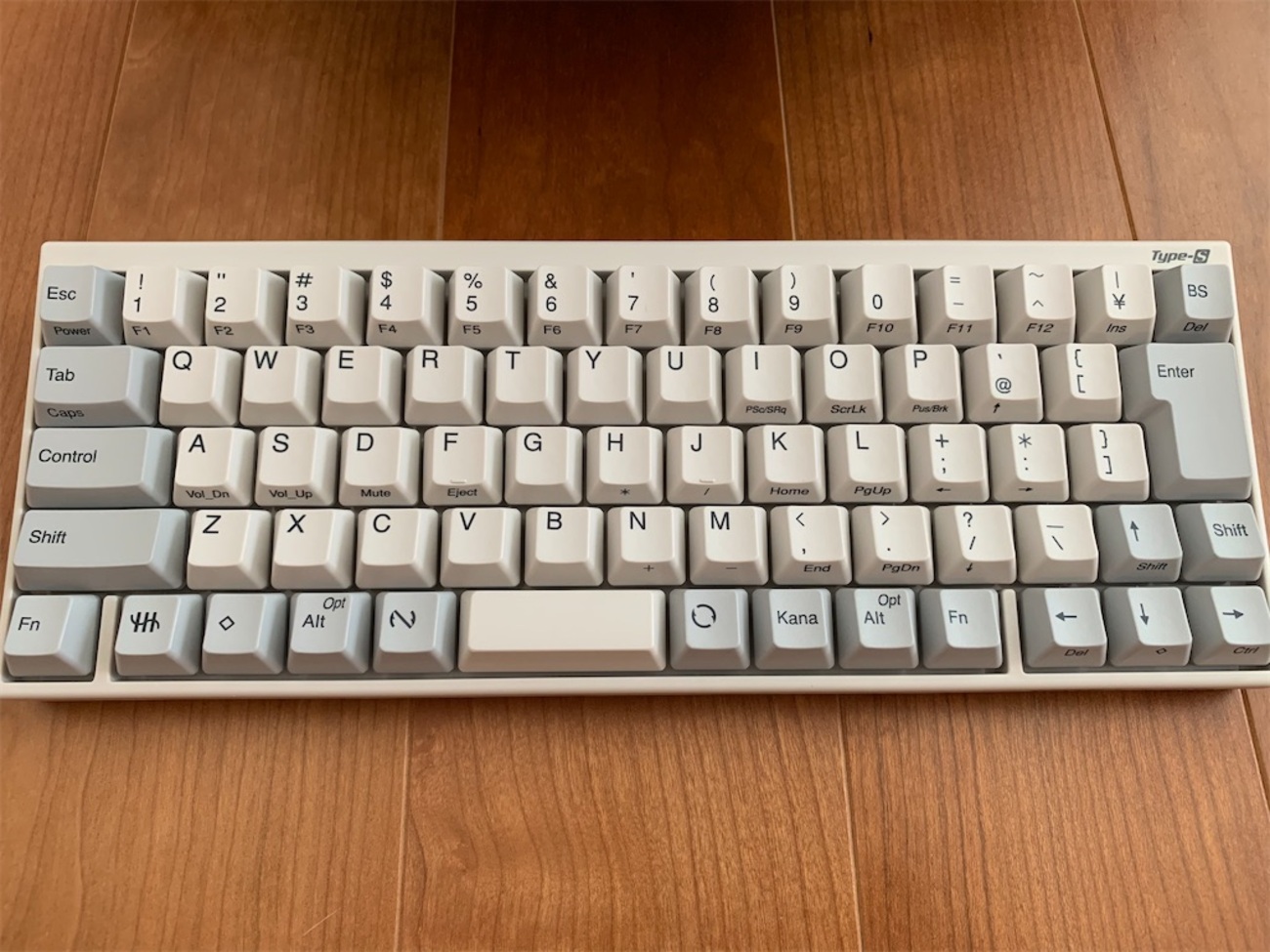 まさにハッピーなキーボード「HHKB」の静粛モデル「pd-kb420ws」を購入 