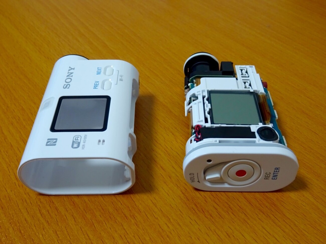 SONY アクションカム HDR-AS100V 3/14発売！ブレない高精細画質