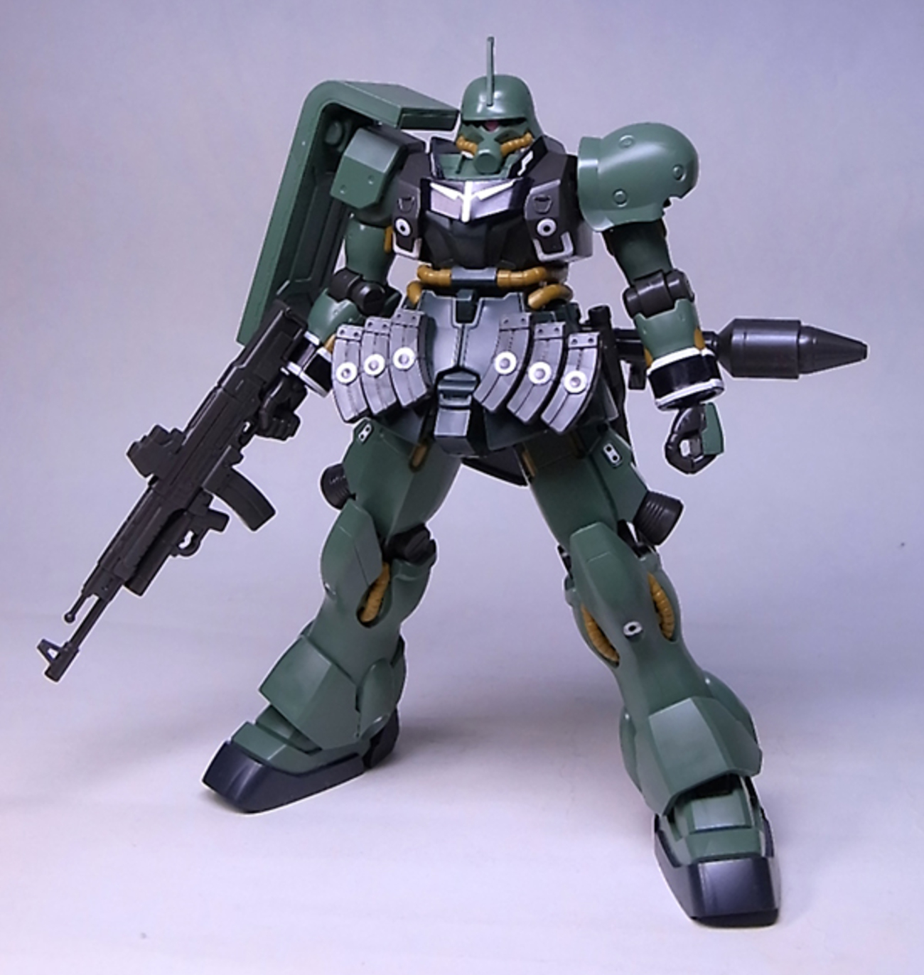 ガンプラ　 ギラ・ドーガ / ギラ・ズール / ローゼン・ズール Amazon | HGUC 機動戦士ガンダムUC AMS-129 ギラ・ズール 1/144
