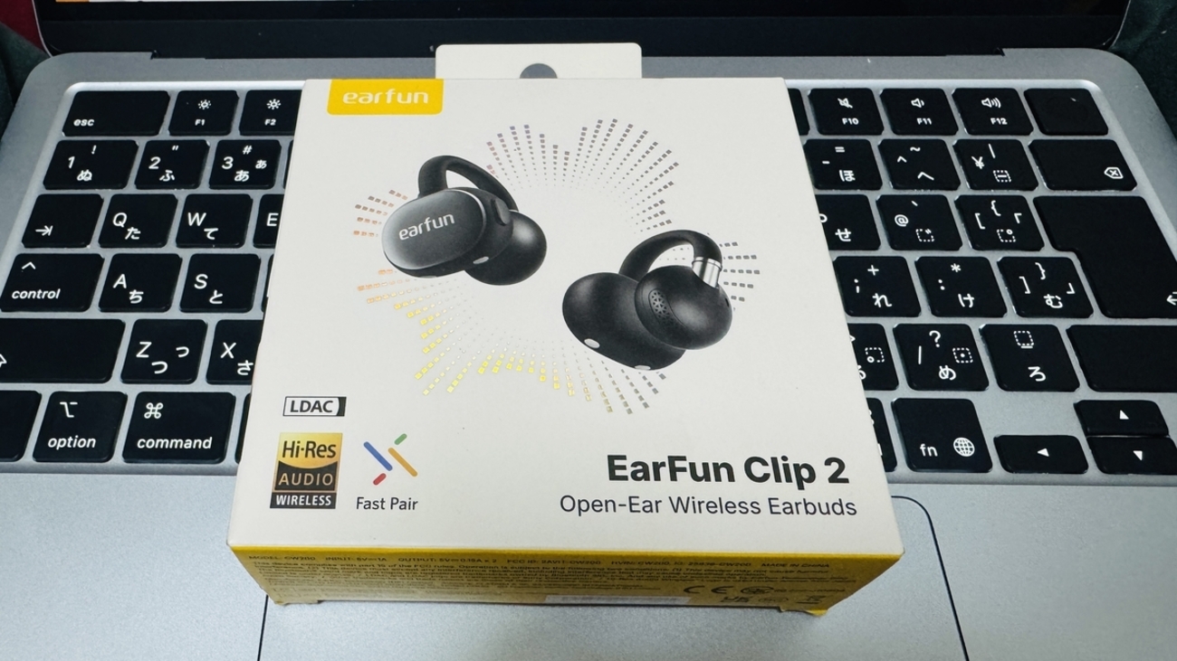 起きた瞬間から装着するくらい気に入っているイヤホン「EarFun Clip2 