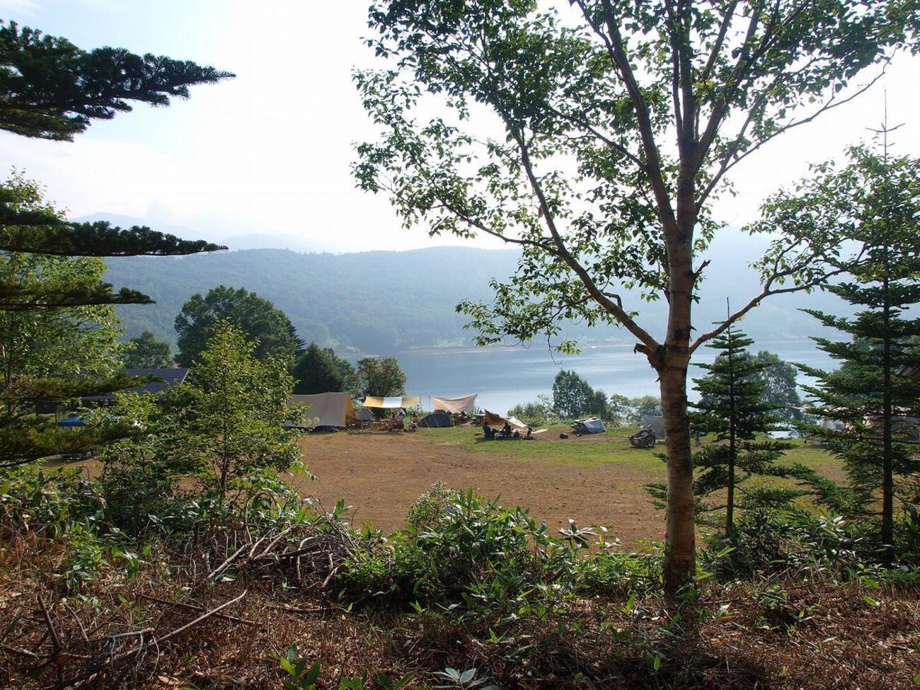 ブログ】美しい野反湖キャンプ場のフリーサイトで絶景キャンプ - Trip