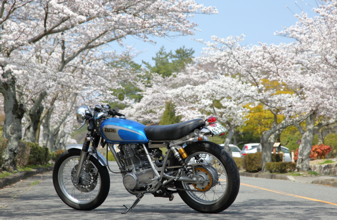 SR400にバックステップでポジション改善 - srtarouのブログ