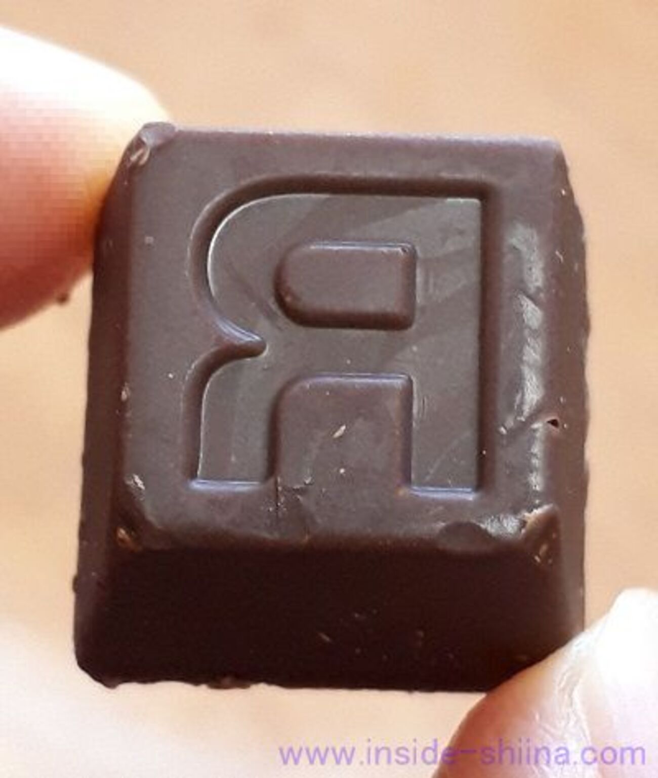 名糖「アルファベットチョコレート」は何個入り？味とカロリー、糖質は 