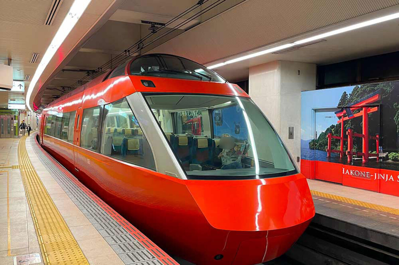 昭和52年　召列車乗務　新幹線総局長　丸形プレート　2枚組 ZIJQAGX4SJPOFCOSWUOXCSMLBQ.jpg