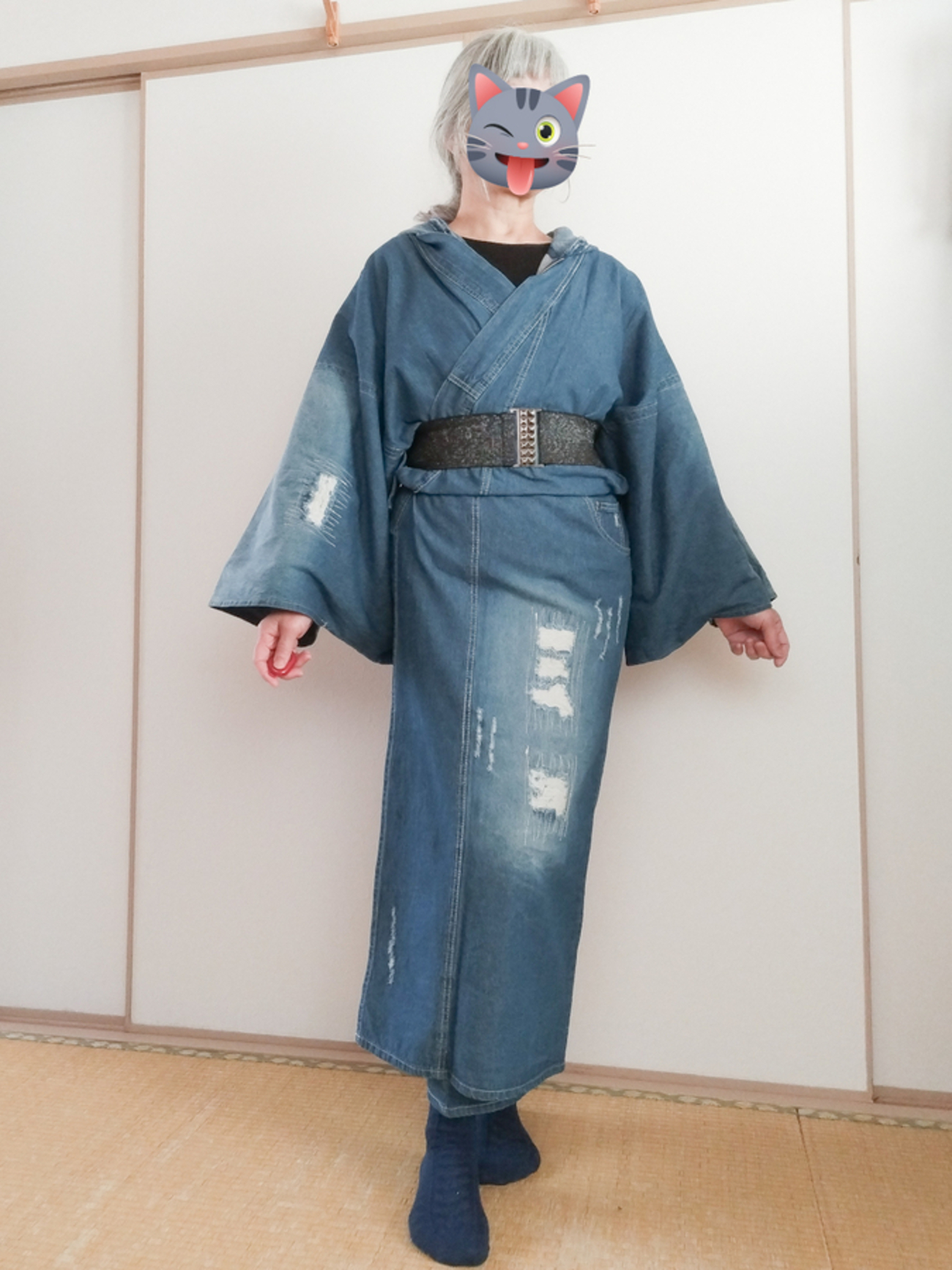 ぬるま湯洗いしたメンズのデニム着物とデニムパーカで洋ミックス 三つ 